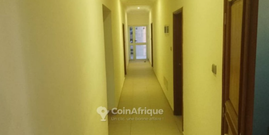 APPARTEMENT DISPONIBLE A COCOTOMEY