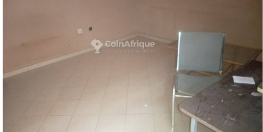 APPARTEMENT SANITAIRE BIEN VASTE