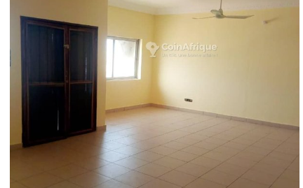 APPARTEMENT SANITAIRE STAFFE ET SPACIEUX